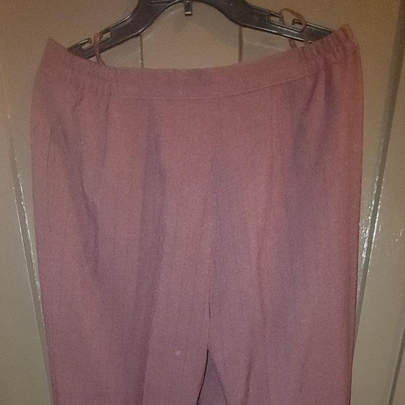 Womens, Burgundy Dress Pants size 14 100% Polyester pinstriping, pockets - Picture 3 of 5